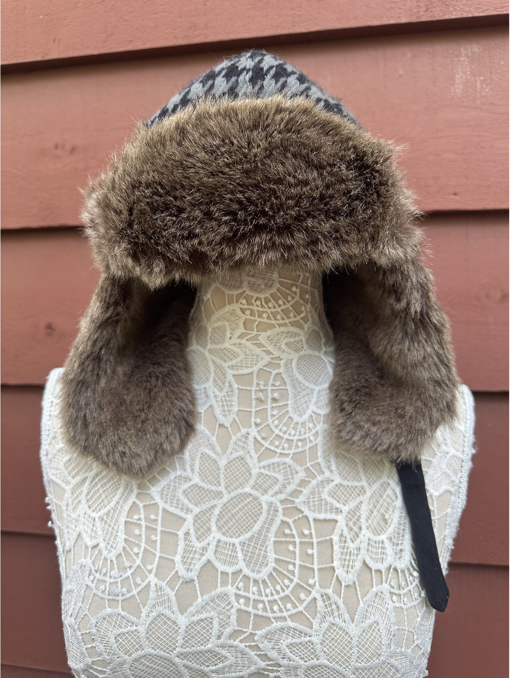 Classic Houndstooth Faux Fur Trapper Hat Winter Cozy‎ Warm